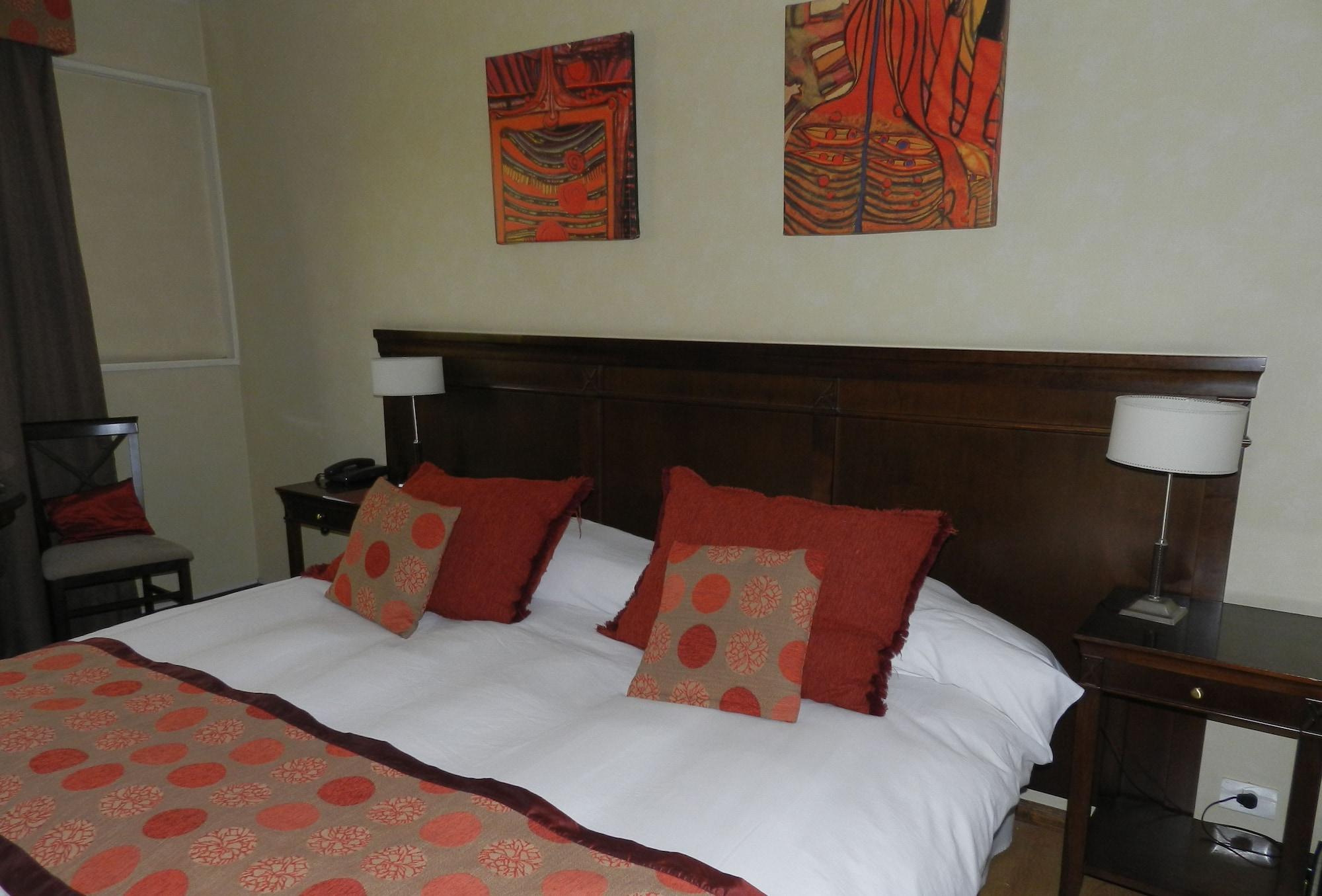 Hotel Mendoza Hotel 3*